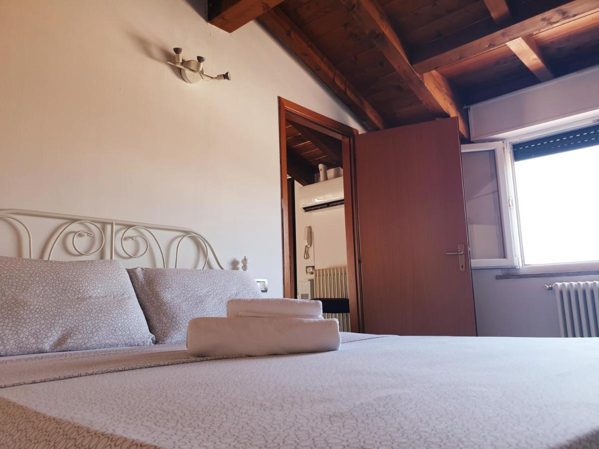 Ferienwohnung Leonardo Da Vinci / Galeazzi Mailand Exterior foto
